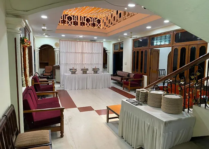 Golden Glory Guest House